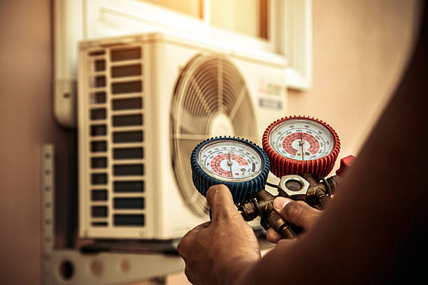 Professional Hvac Installation technician working in Altair, TX